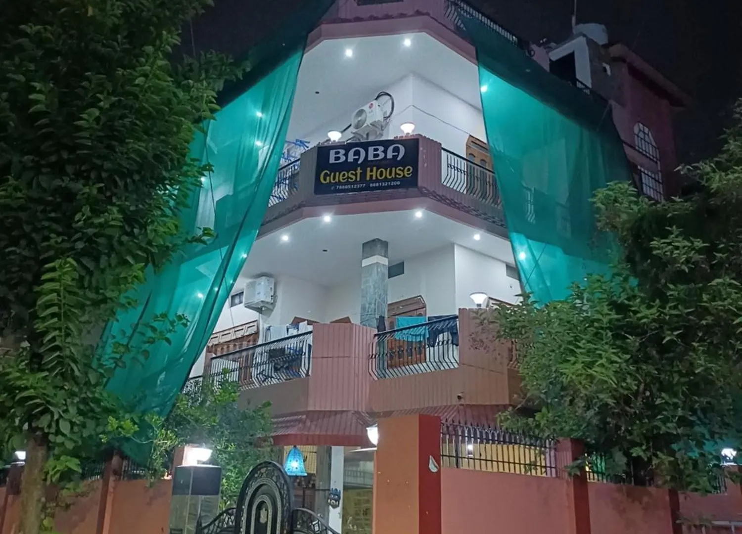 Baba Paying Guest House Varanasi