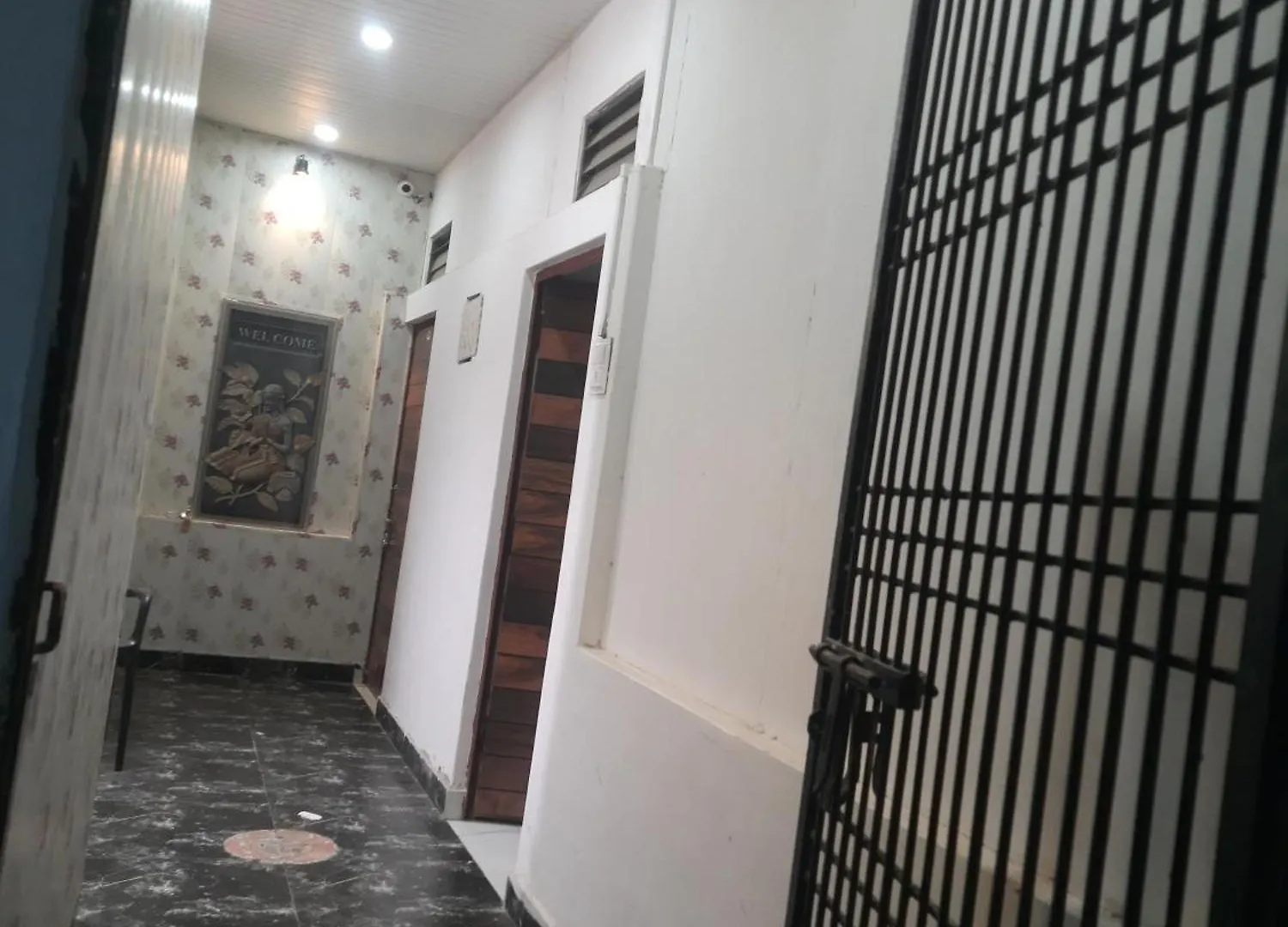 Baba Paying Guest House Waranasi