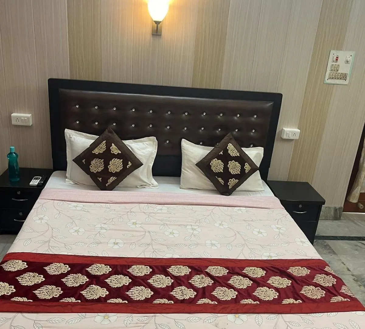 Baba Paying Guest House Waranasi